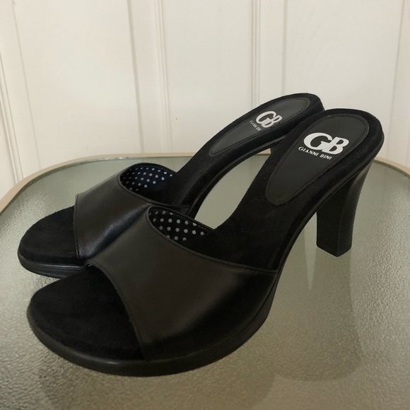Gianni Bini Shoes - Gianni Bini How Fab Black Leather heels Size 7 1/2